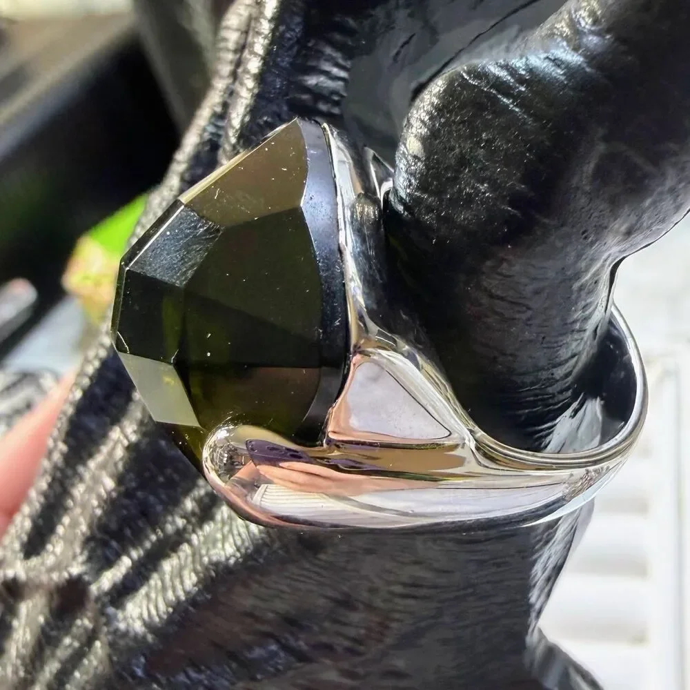 Vintage Lia Sophia Chunky Cocktail Ring Size 9 Faceted Olive Green Glass Stone
